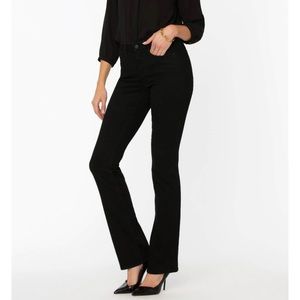 *SOLD nydj zipper closure bootcut jeans size 14